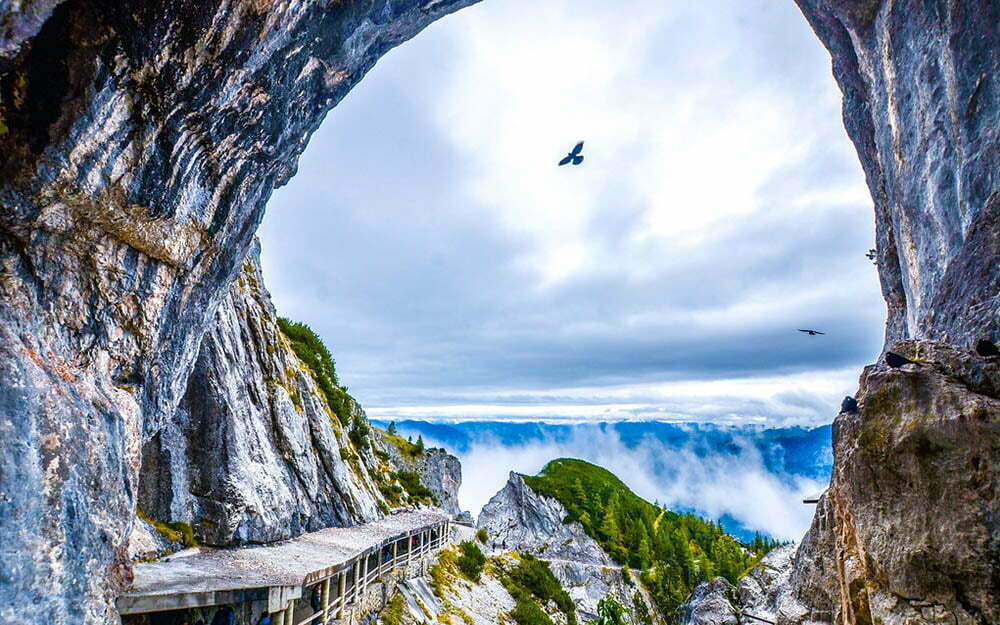 Eisriesenwelt Cave, Austria